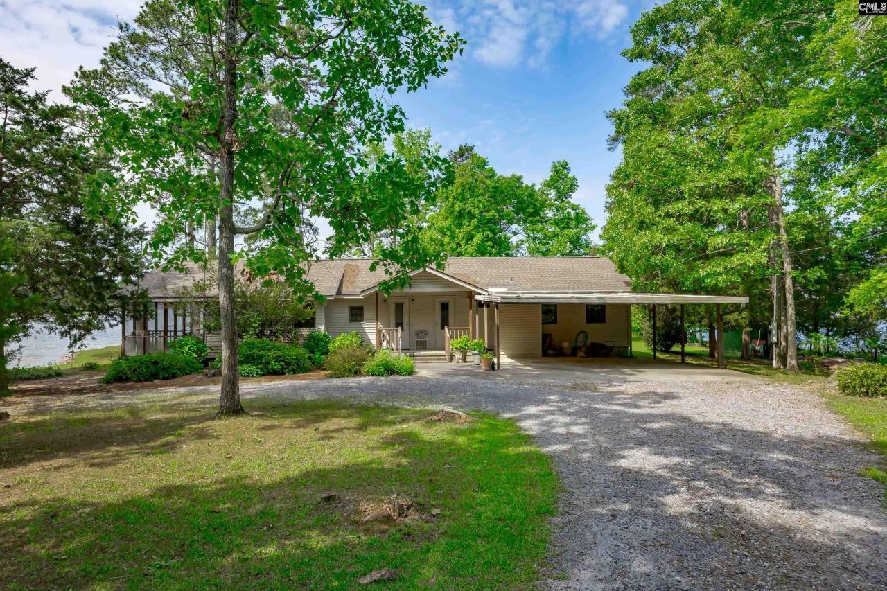 748 Crystal Lake Circle  Photo 34