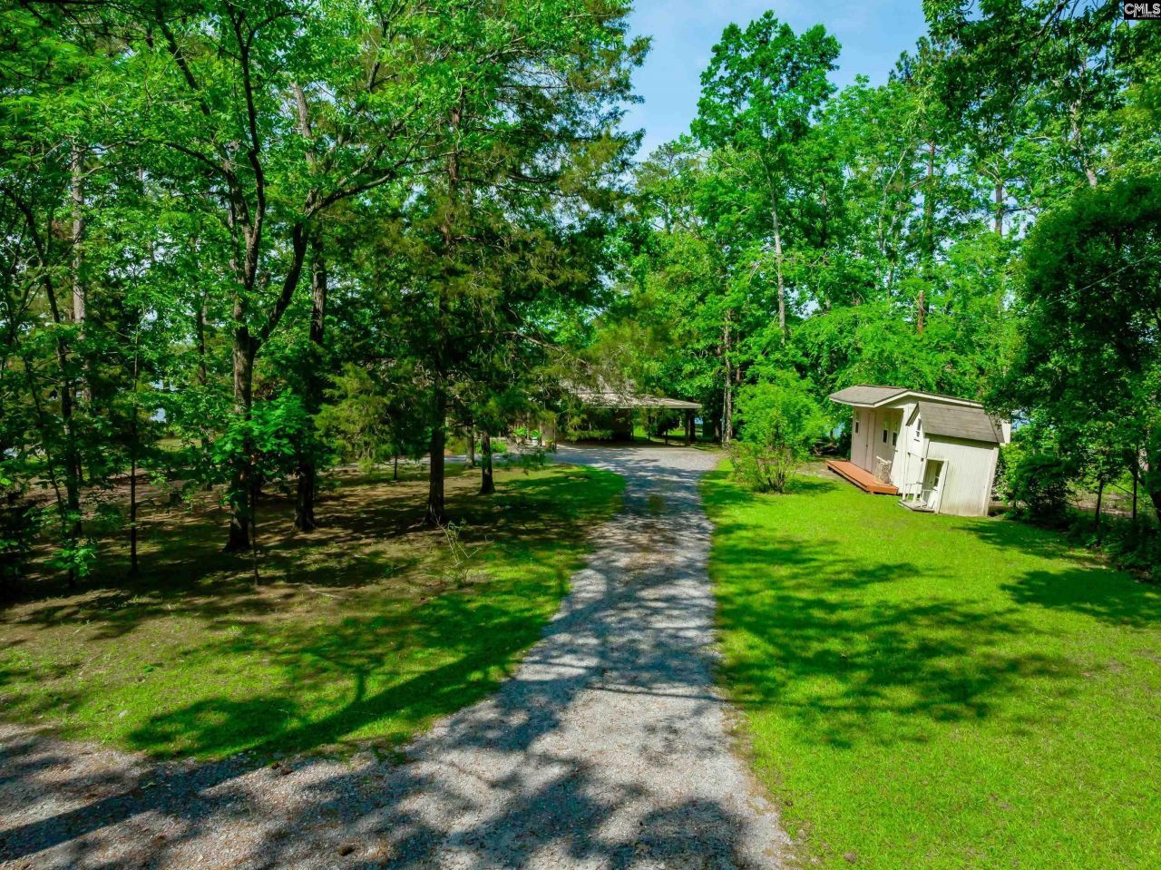 748 Crystal Lake Circle  Photo 43