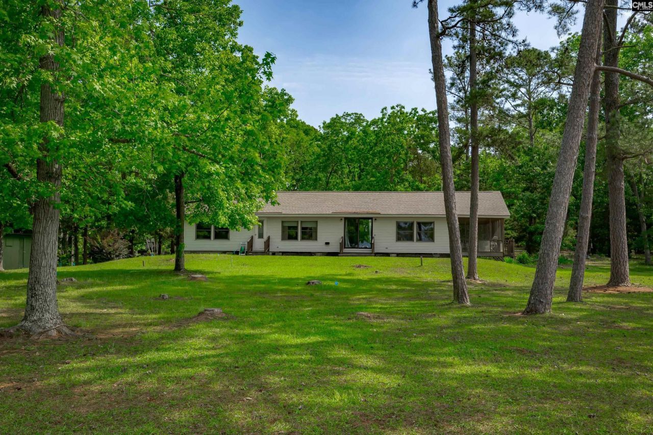 748 Crystal Lake Circle  Photo 8