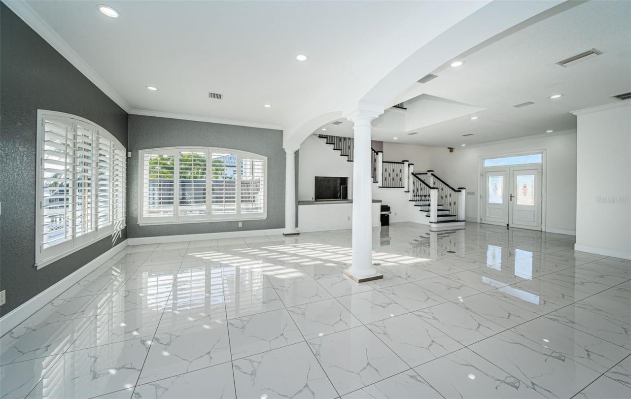 7942 3rd Avenue S, Saint Petersburg, FL 33707 Photo