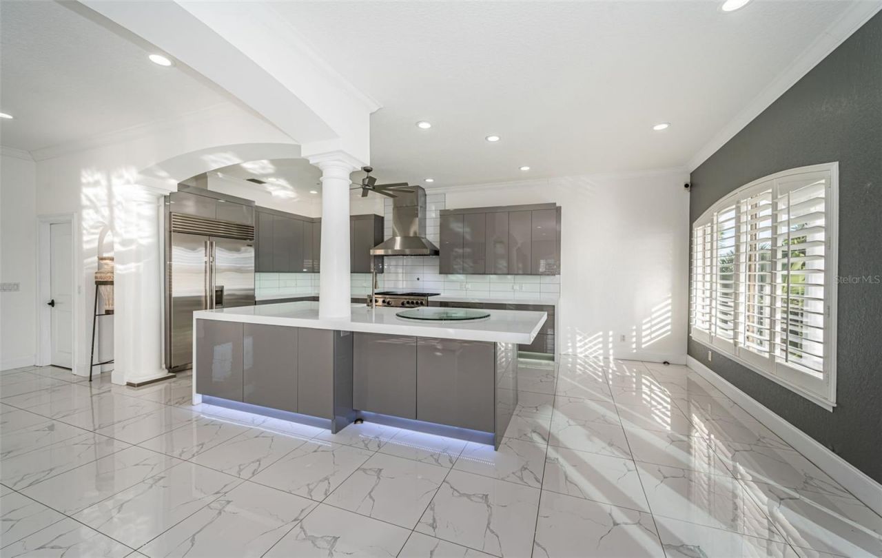 7942 3rd Avenue S, Saint Petersburg, FL 33707 Photo