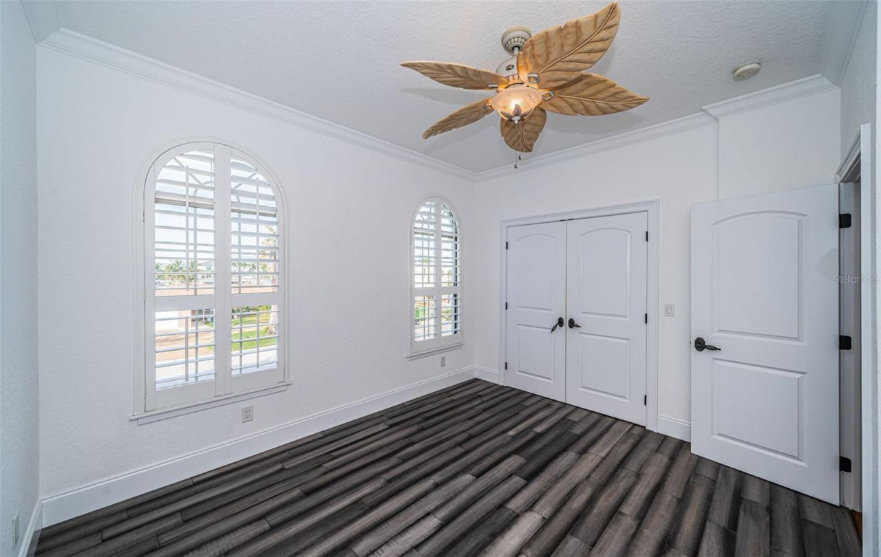 7942 3rd Avenue S, Saint Petersburg, FL 33707 Photo