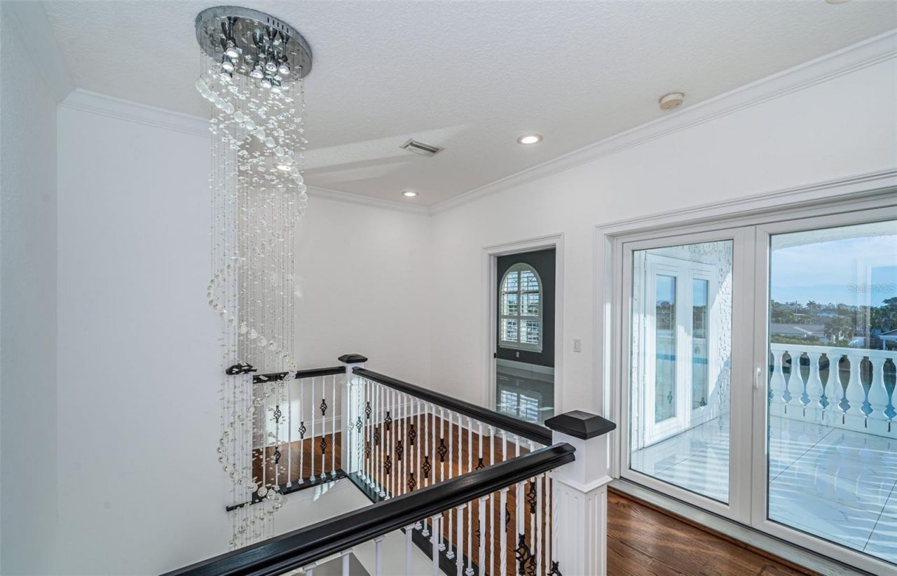 7942 3rd Avenue S, Saint Petersburg, FL 33707 Photo