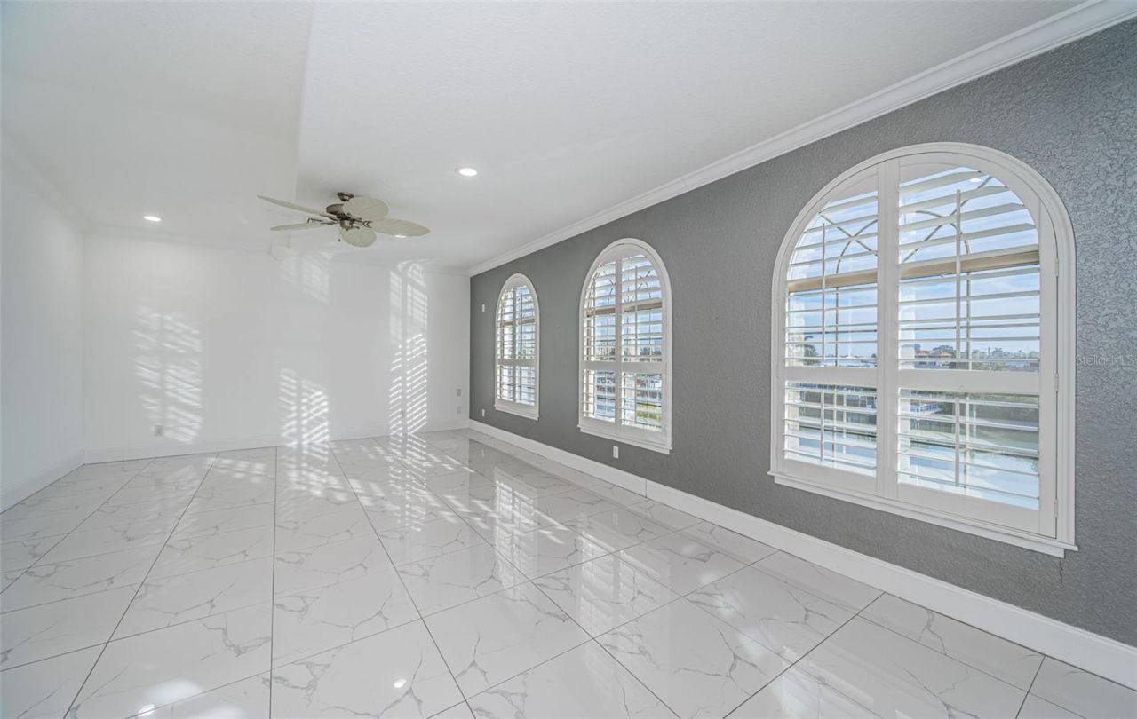 7942 3rd Avenue S, Saint Petersburg, FL 33707 Photo