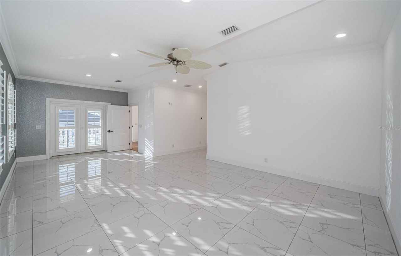 7942 3rd Avenue S, Saint Petersburg, FL 33707 Photo