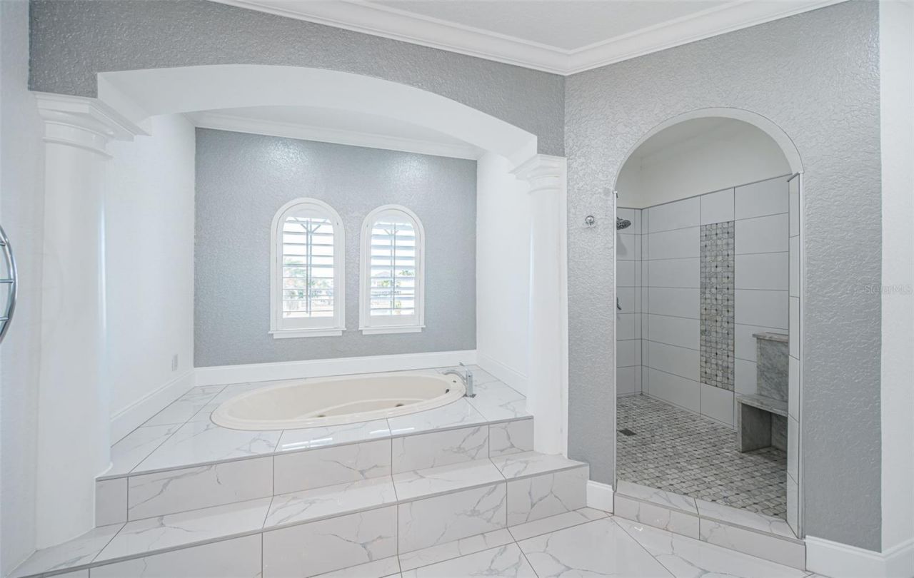 7942 3rd Avenue S, Saint Petersburg, FL 33707 Photo