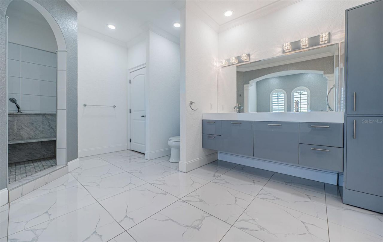 7942 3rd Avenue S, Saint Petersburg, FL 33707 Photo