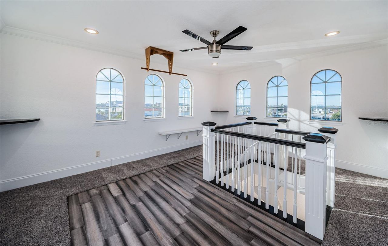 7942 3rd Avenue S, Saint Petersburg, FL 33707 Photo