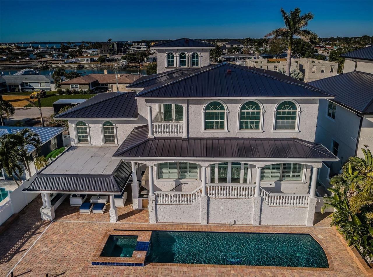 7942 3rd Avenue S, Saint Petersburg, FL 33707 Photo