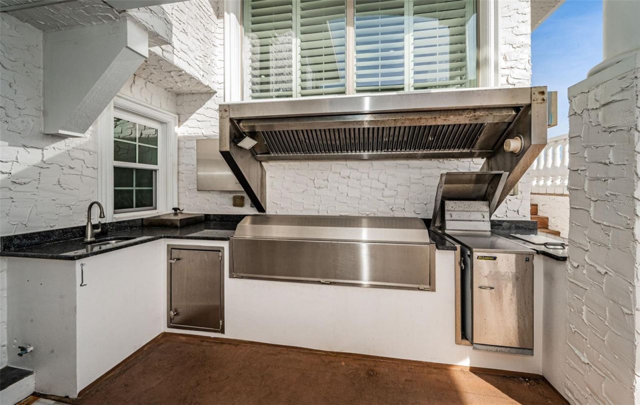 7942 3rd Avenue S, Saint Petersburg, FL 33707 Photo