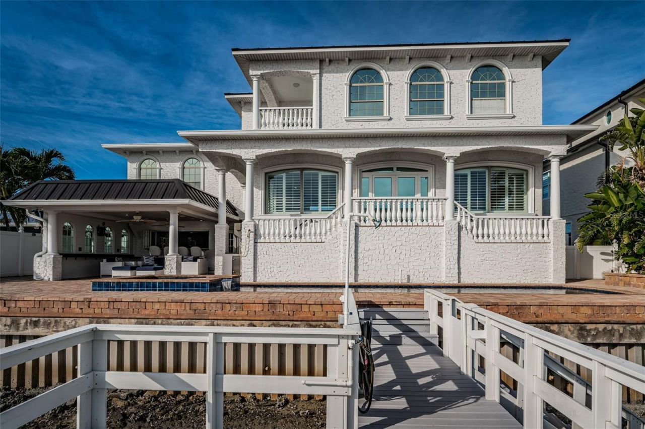 7942 3rd Avenue S, Saint Petersburg, FL 33707 Photo