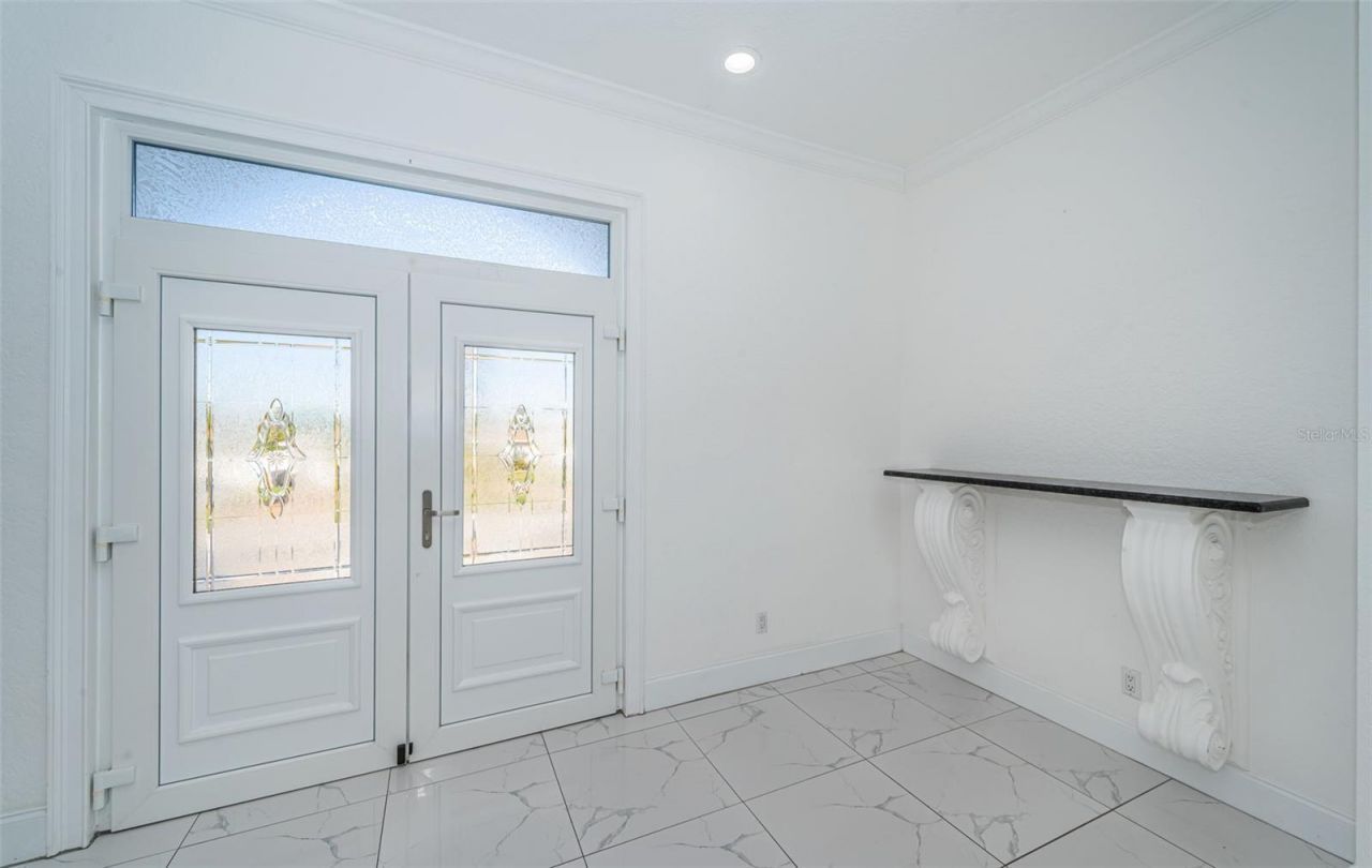 7942 3rd Avenue S, Saint Petersburg, FL 33707 Photo