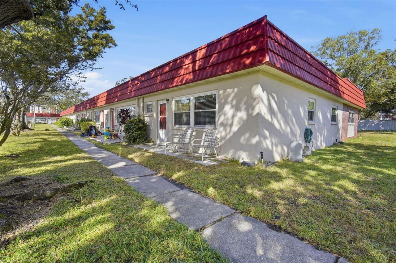 5865 37th Avenue N, Unit 19, Saint Petersburg, FL 33710 Photo