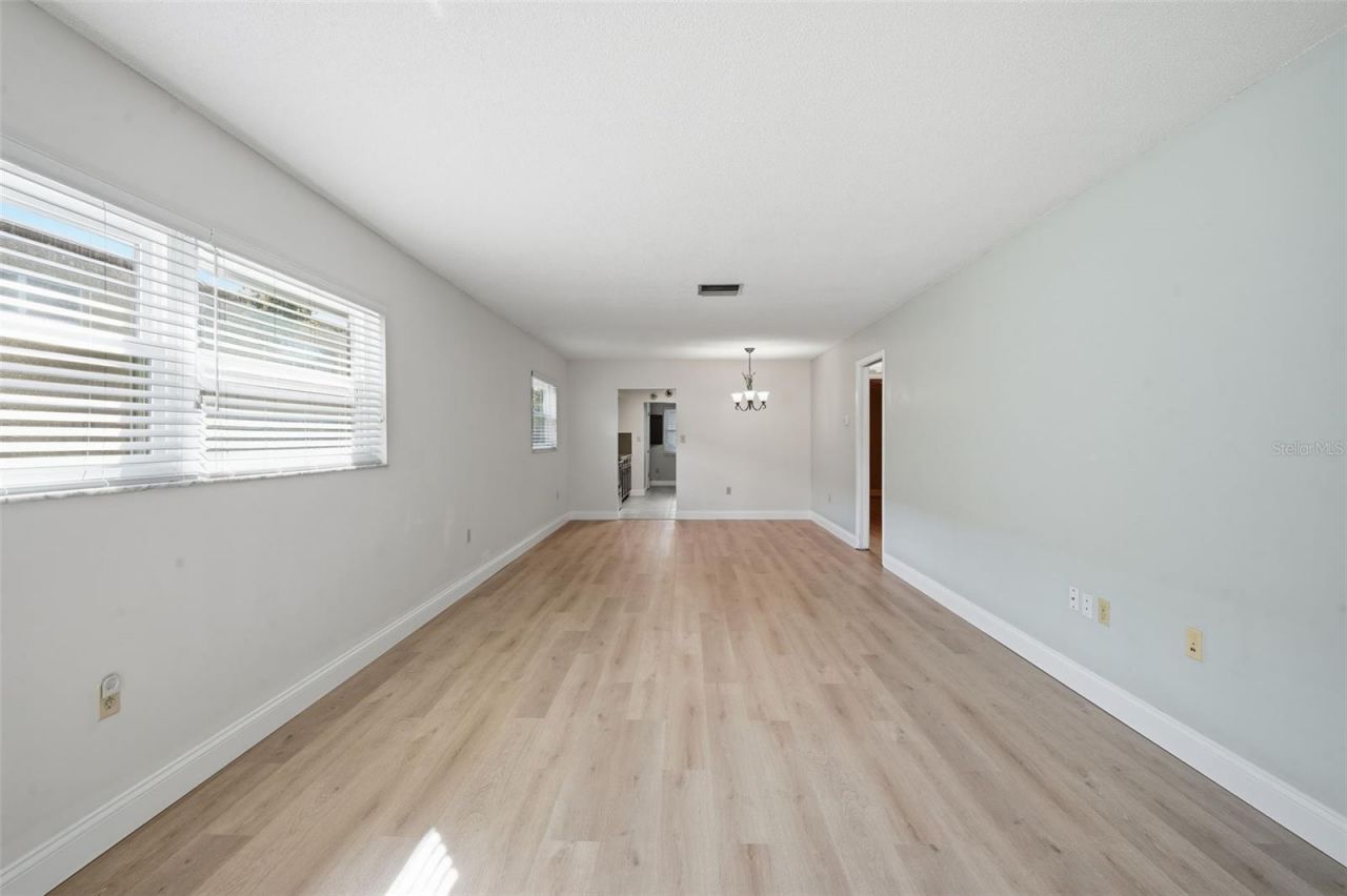 5865 37th Avenue N, Unit 19, Saint Petersburg, FL 33710 Photo