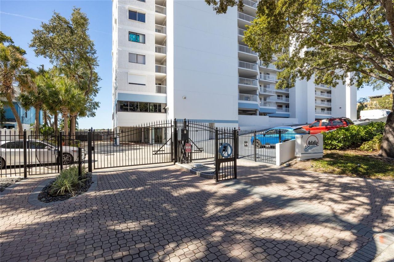 2 Adalia Avenue, Unit 807, Tampa, FL 33606 Photo