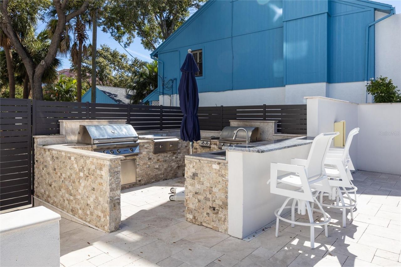 2 Adalia Avenue, Unit 807, Tampa, FL 33606 Photo