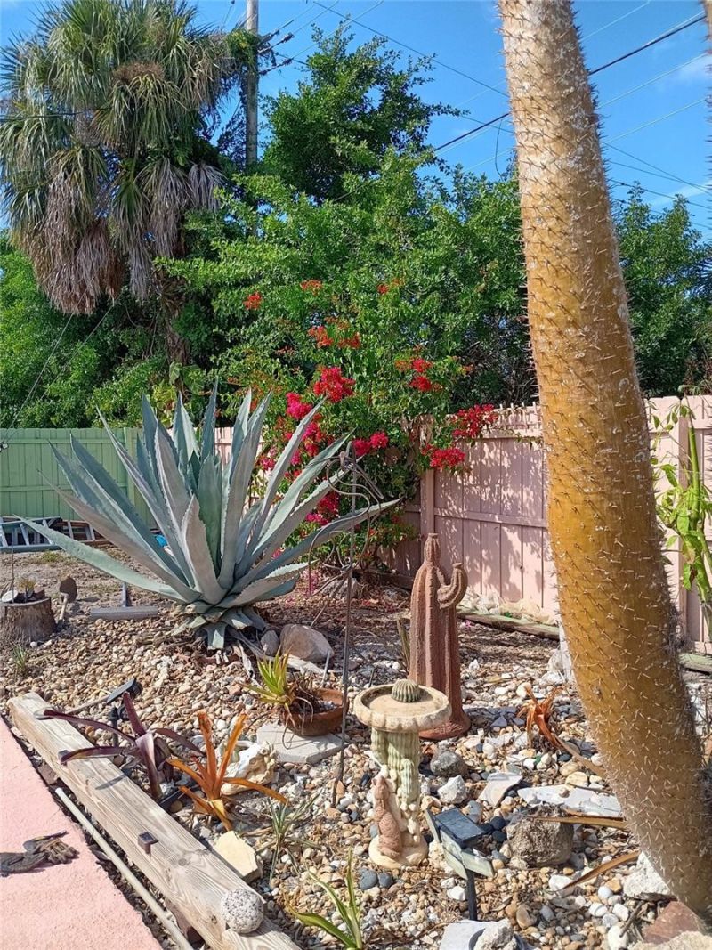 3001 Eden Mills Dr, Sarasota, FL 34237 Photo