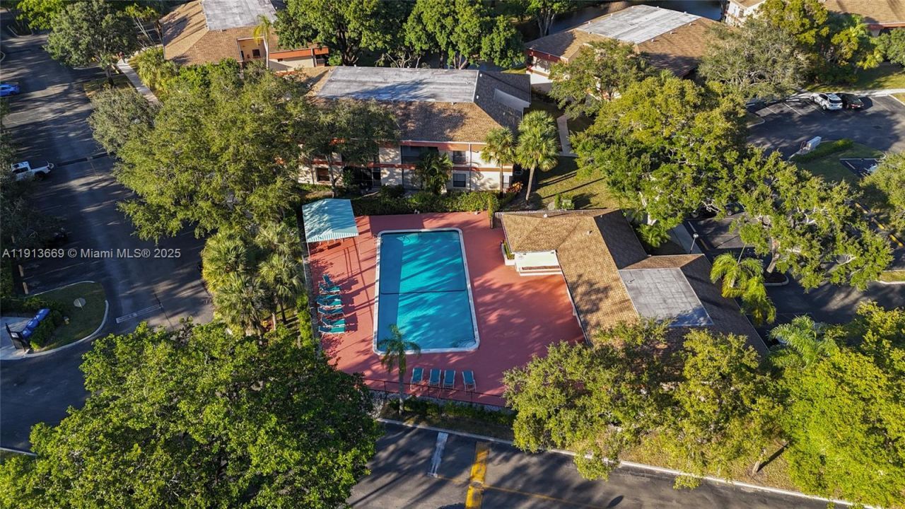 4133 S Carambola Cir S, Unit G203, Coconut Creek, FL 33066 Photo