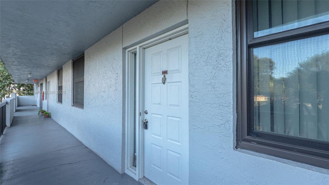 4133 S Carambola Cir S, Unit G203, Coconut Creek, FL 33066 Photo