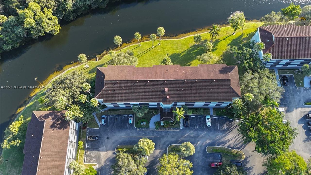 4133 S Carambola Cir S, Unit G203, Coconut Creek, FL 33066 Photo