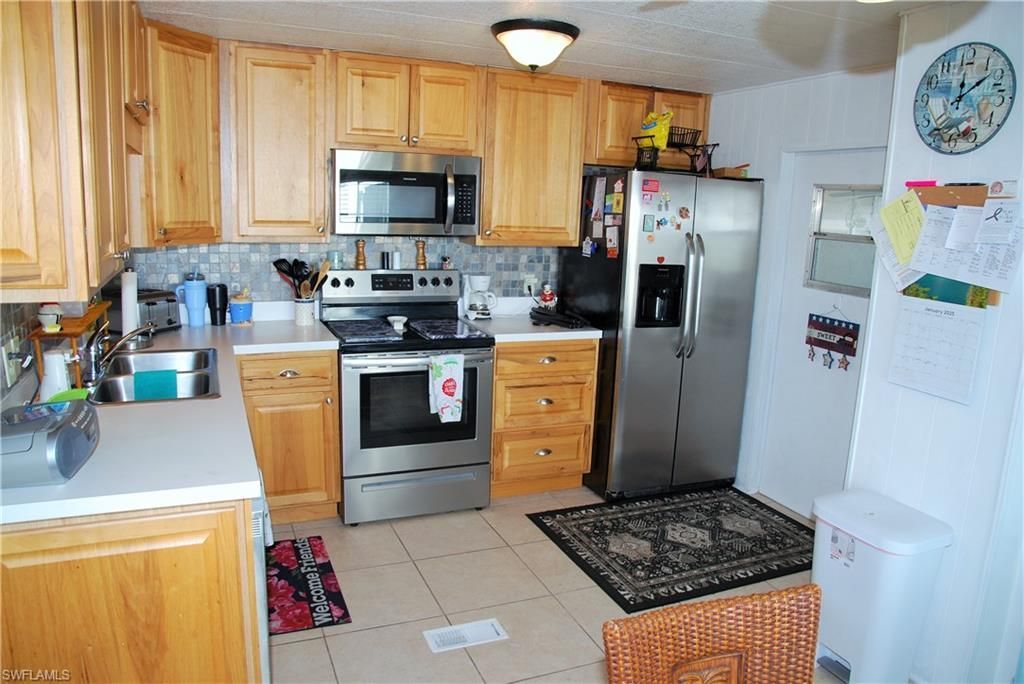 80 Snead Dr , North Fort Myers, FL 33903 Photo