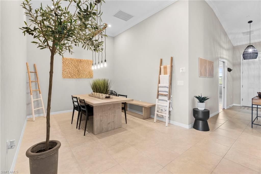 9402 Pocida Ct, Unit 202, Naples, FL 34119 Photo