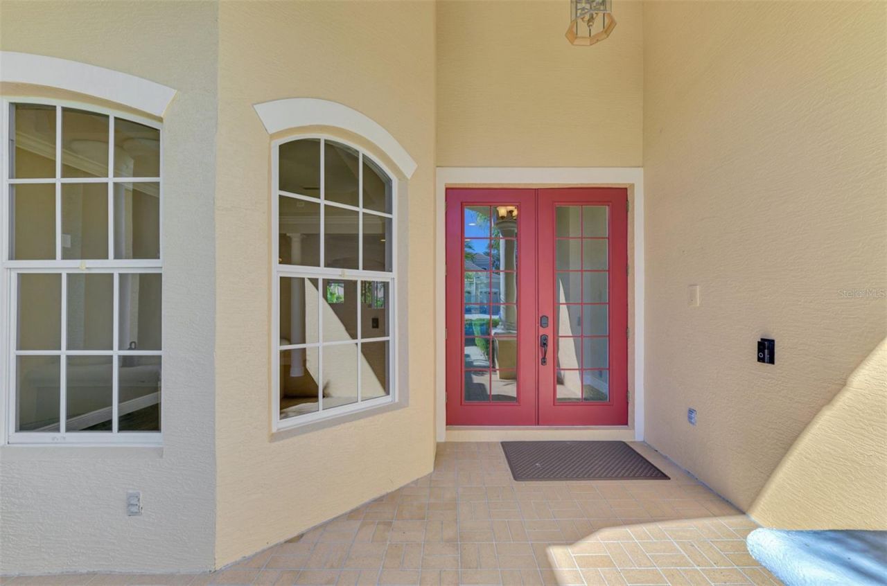 6610 Coopers Hawk Court, Lakewood Ranch, FL 34202 Photo