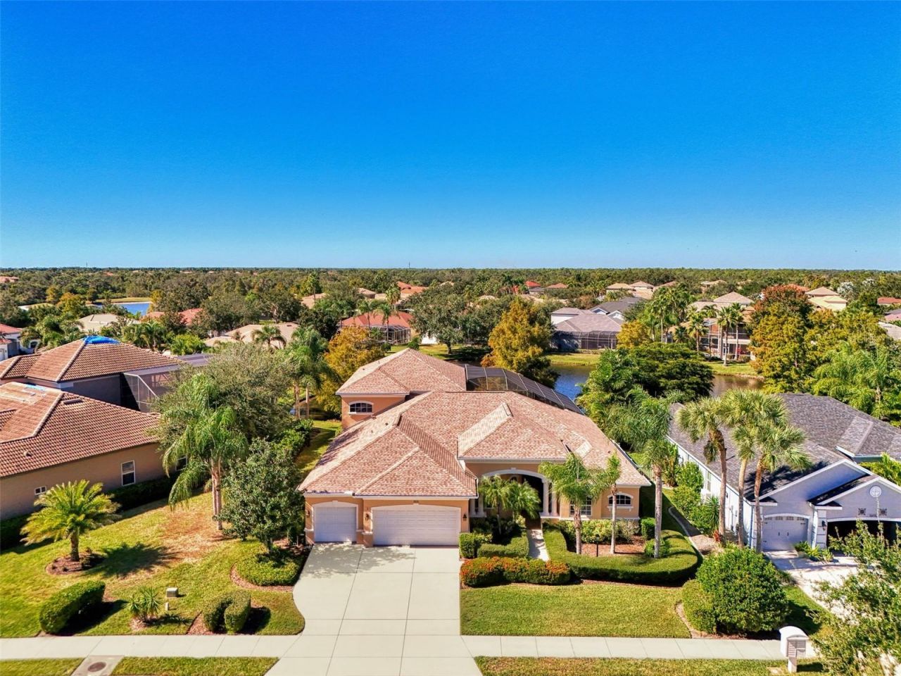 6610 Coopers Hawk Court, Lakewood Ranch, FL 34202 Photo
