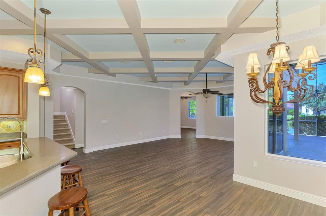 6610 Coopers Hawk Court, Lakewood Ranch, FL 34202 Photo