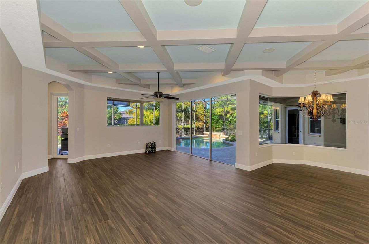 6610 Coopers Hawk Court, Lakewood Ranch, FL 34202 Photo