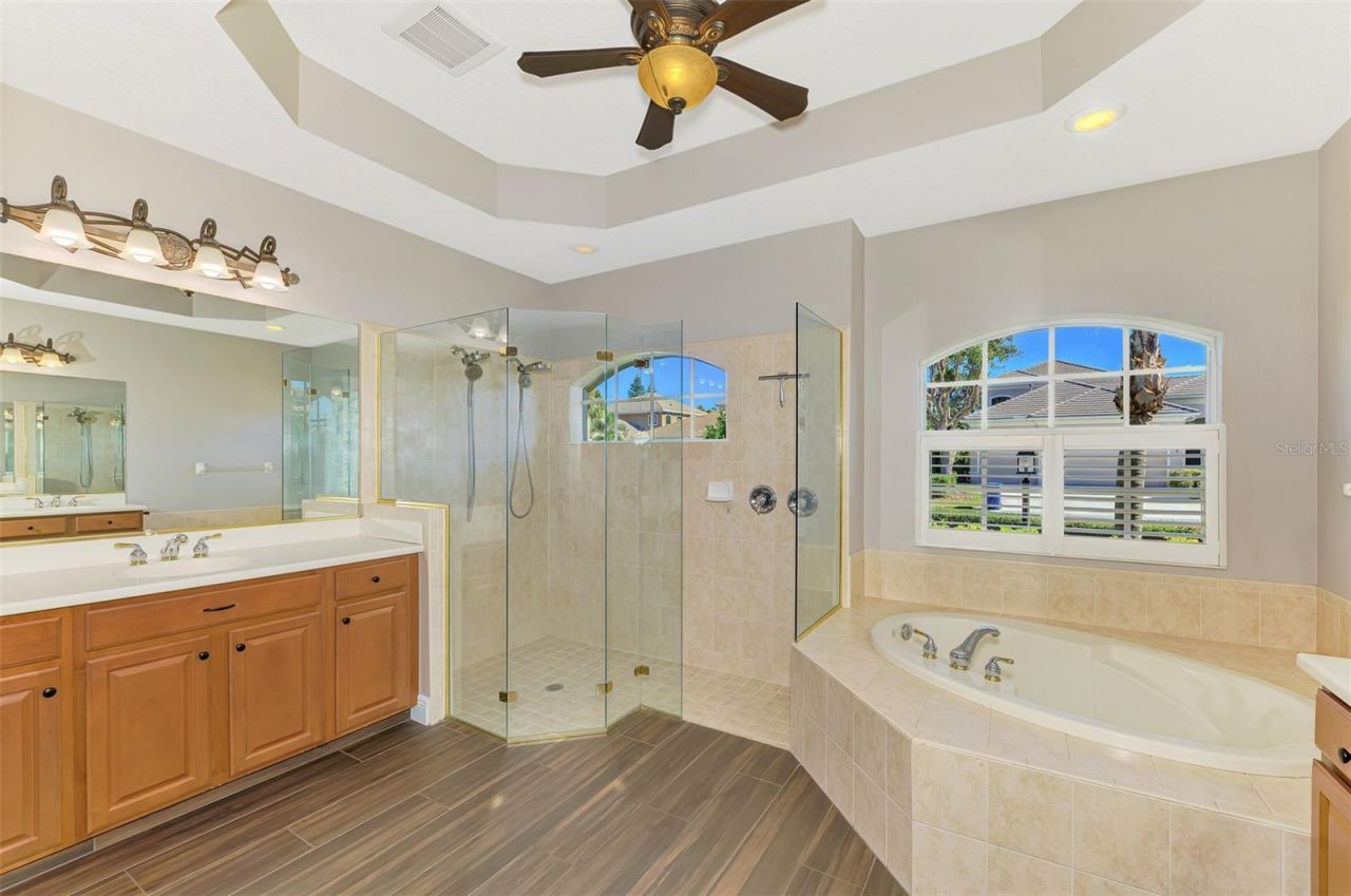 6610 Coopers Hawk Court, Lakewood Ranch, FL 34202 Photo