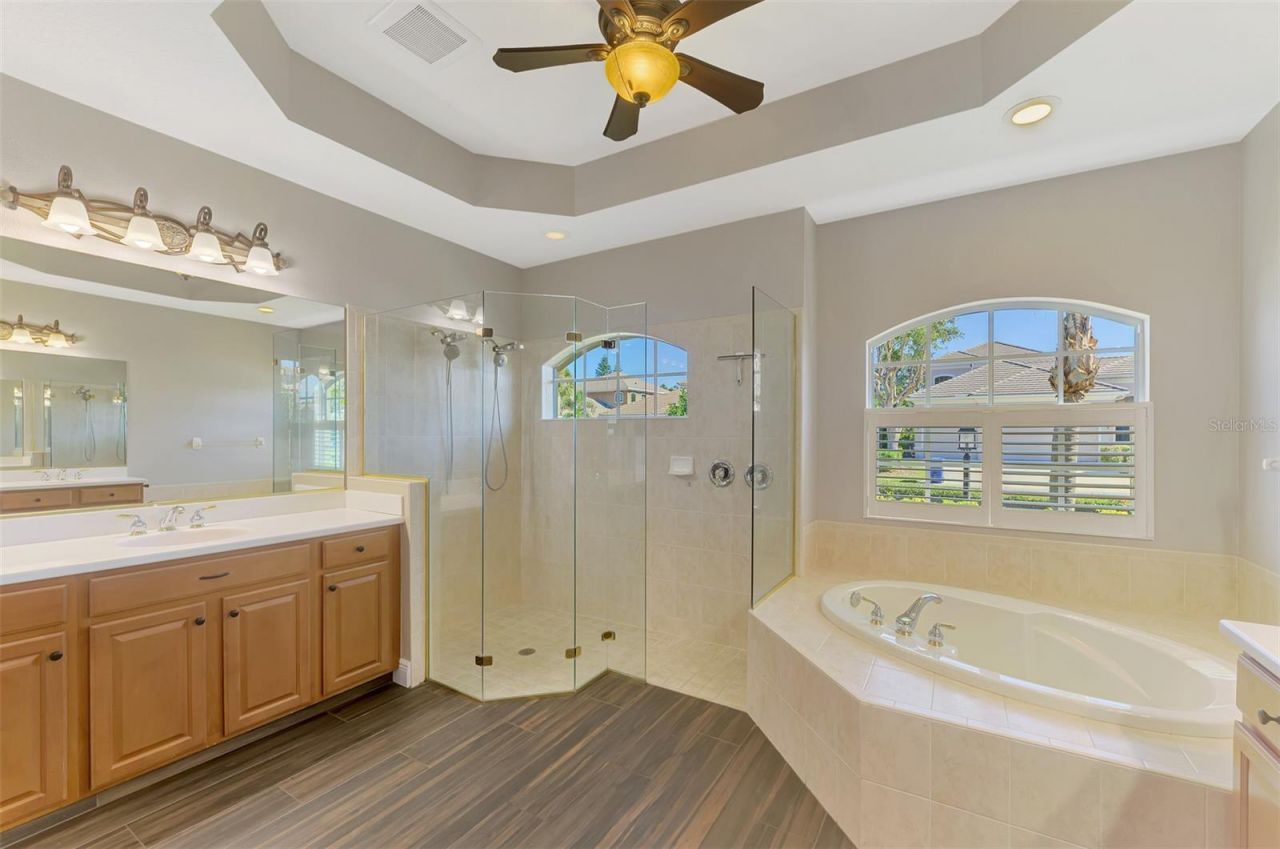 6610 Coopers Hawk Court, Lakewood Ranch, FL 34202 Photo