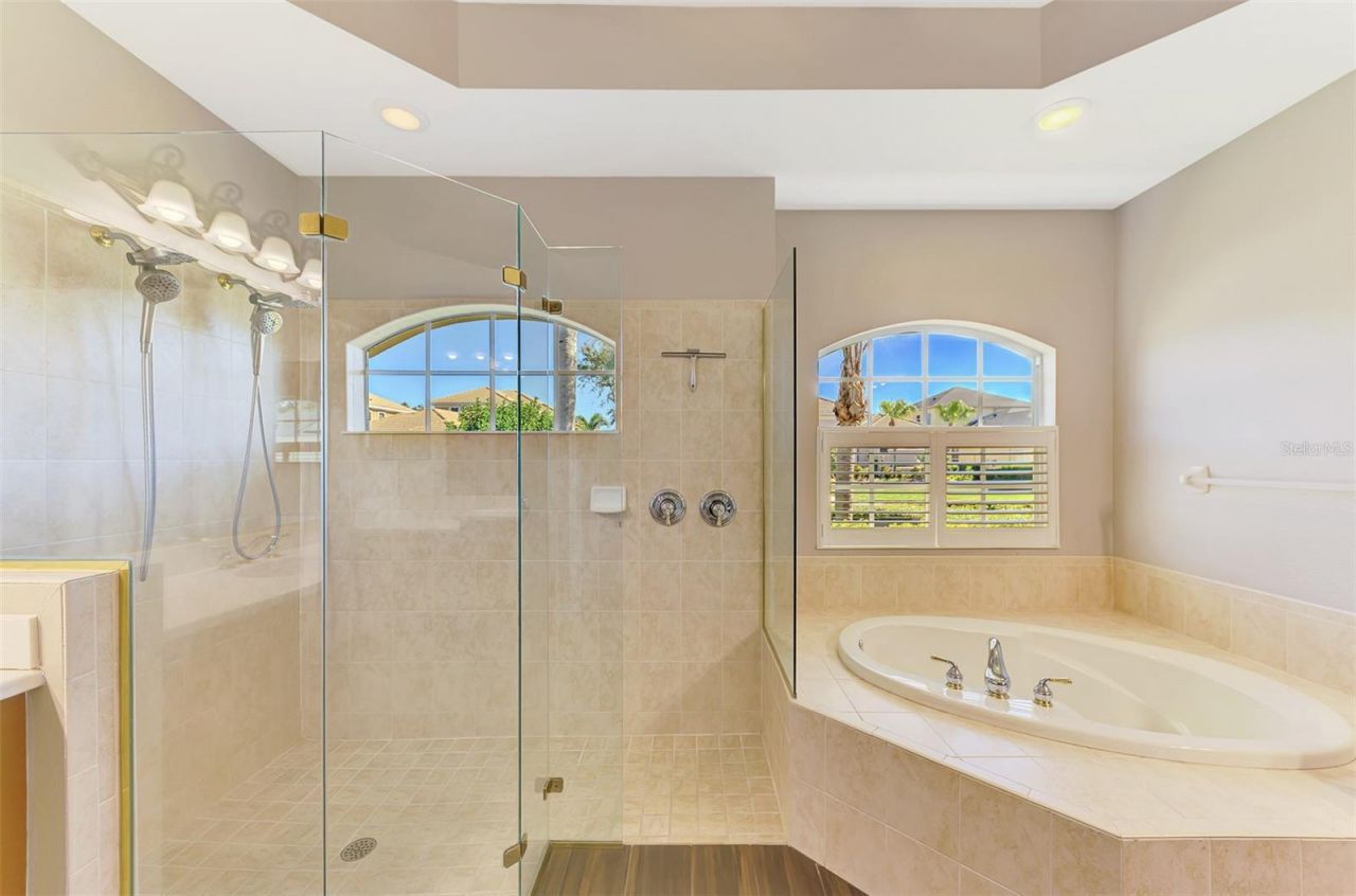 6610 Coopers Hawk Court, Lakewood Ranch, FL 34202 Photo