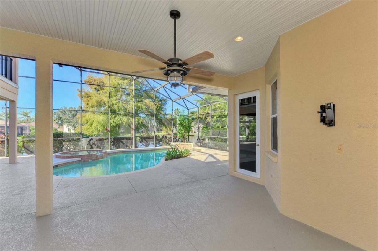 6610 Coopers Hawk Court, Lakewood Ranch, FL 34202 Photo