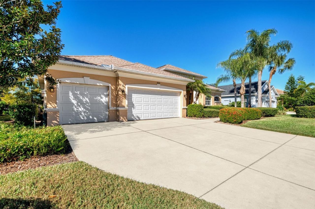 6610 Coopers Hawk Court, Lakewood Ranch, FL 34202 Photo