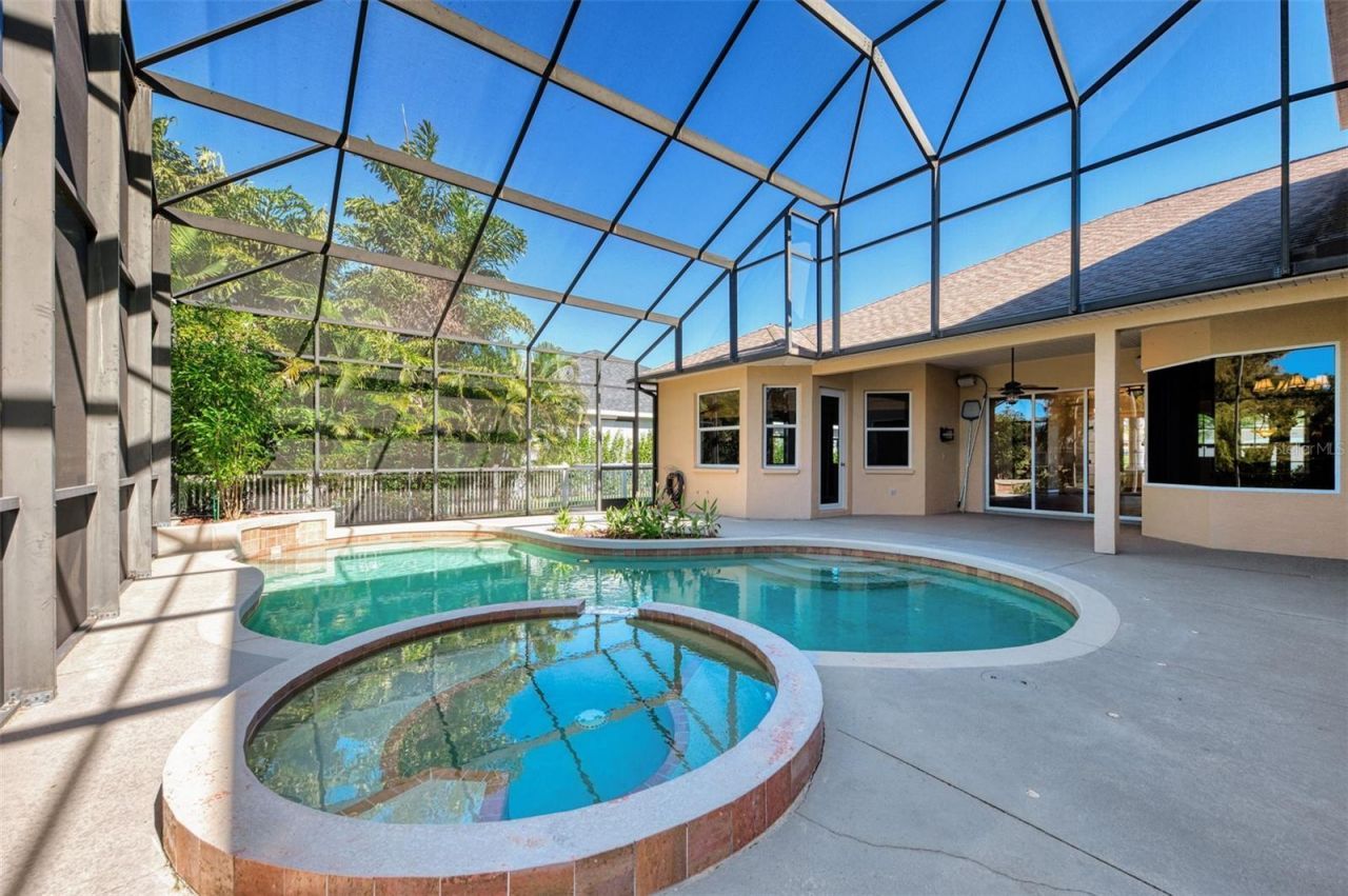 6610 Coopers Hawk Court, Lakewood Ranch, FL 34202 Photo