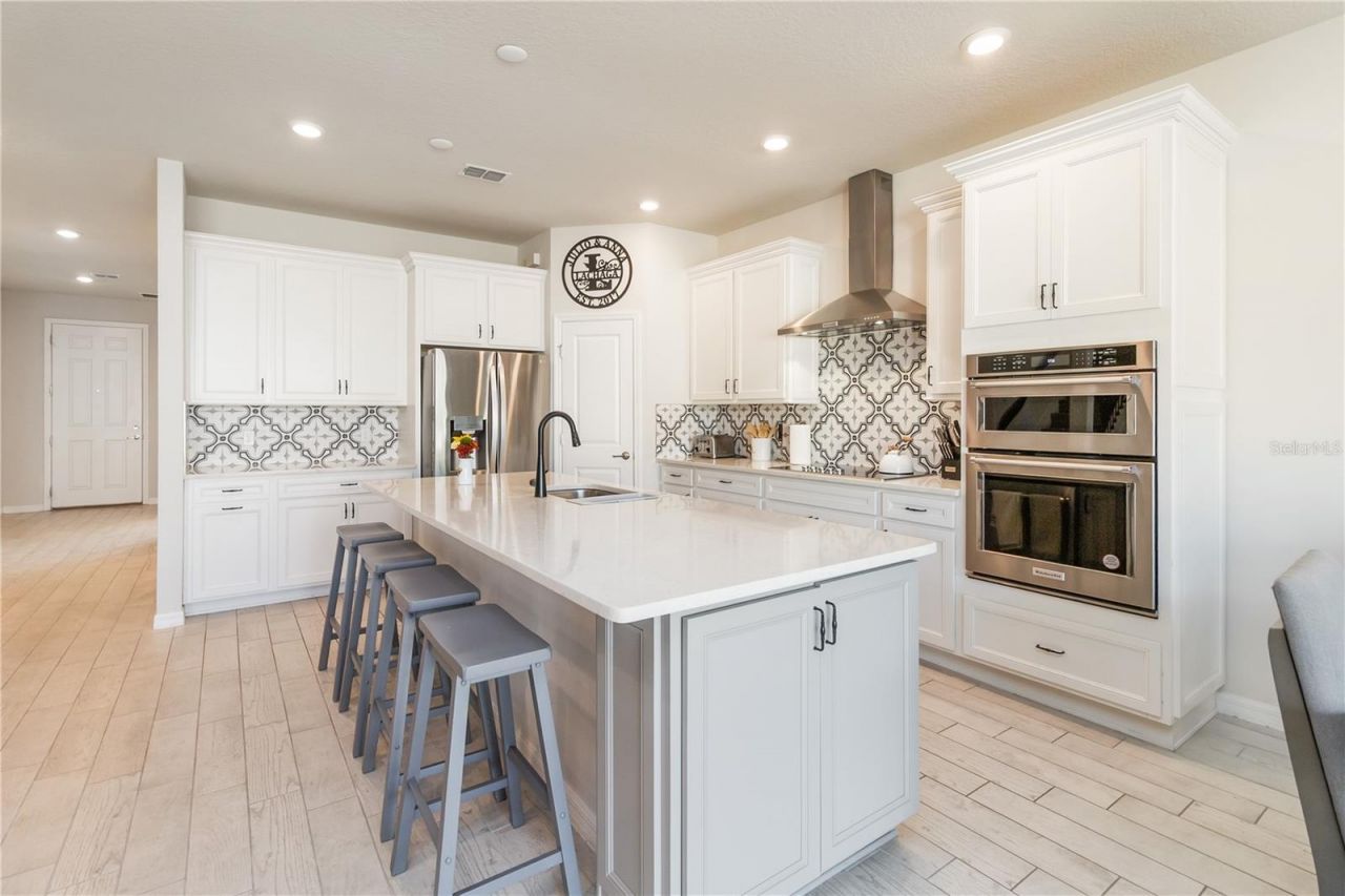 2710 Forestdale Street, Saint Cloud, FL 34771