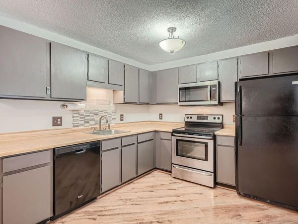 1700 Four Oaks Road, Unit 314B, Eagan, MN 55121