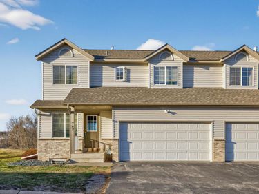 748 Baylee Place SW, Pine Island, MN 55963