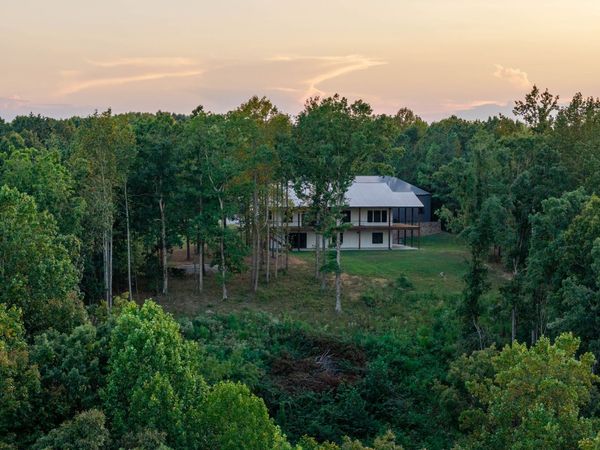 202 Ravenridge Rd, Summertown, TN 38483