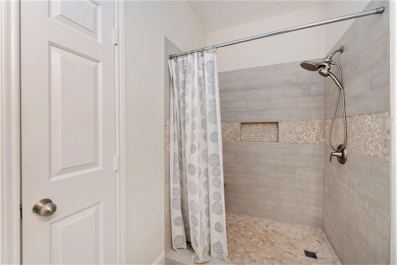 130 River Landing Drive Photo 16