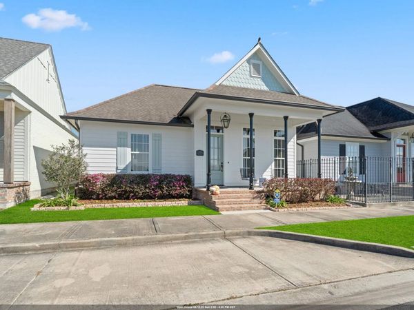 2196 Iberville Ave, Zachary, LA 70791