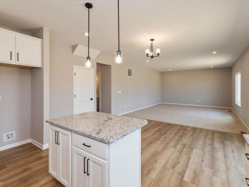 1096 Greenfield Drive, Marysville, OH 43040 Photo 10