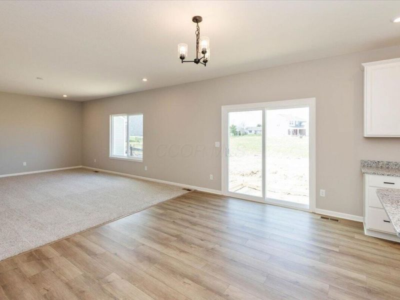 1096 Greenfield Drive, Marysville, OH 43040 Photo 12