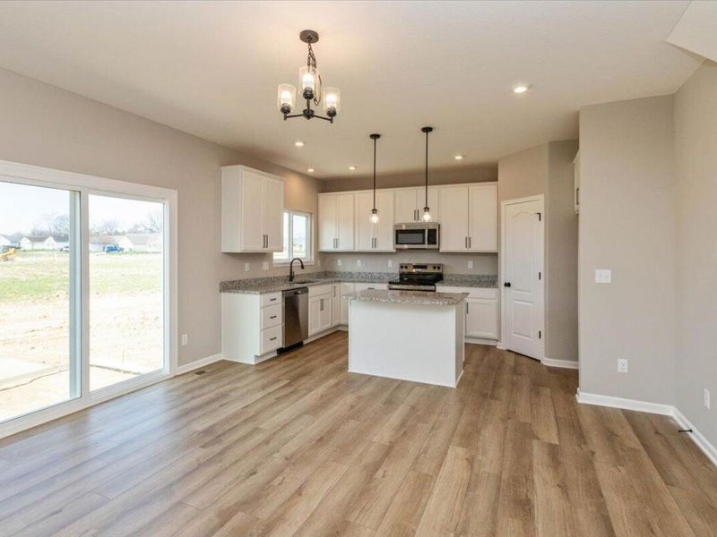 1096 Greenfield Drive, Marysville, OH 43040 Photo 9