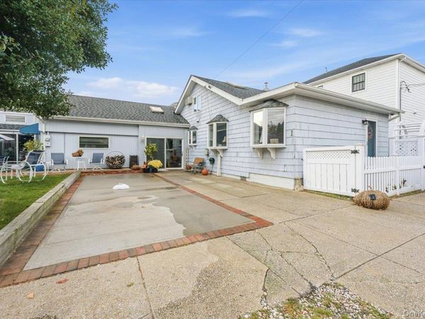 1 Bellmore Avenue, Point Lookout, NY 11569