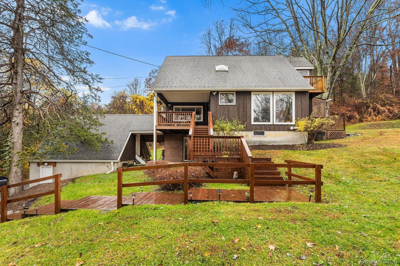 12 Cedar Lane, Poughquag, NY 12570 Main Photo