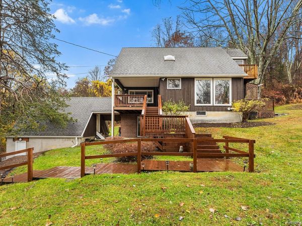 12 Cedar Lane, Poughquag, NY 12570