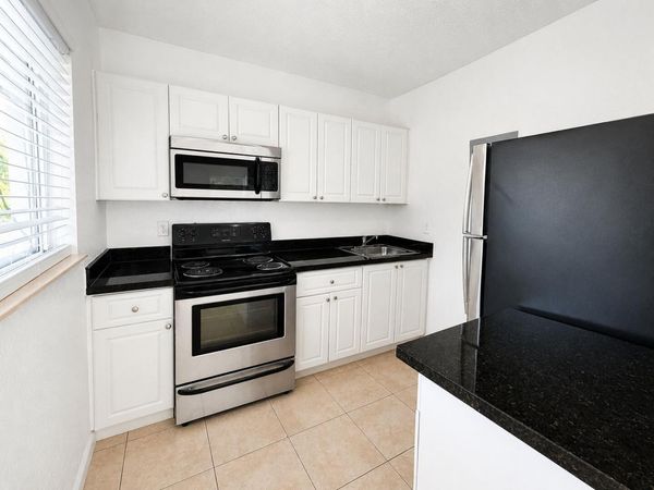 701 SW 14th Avenue, Unit #8, Fort Lauderdale, FL 33312