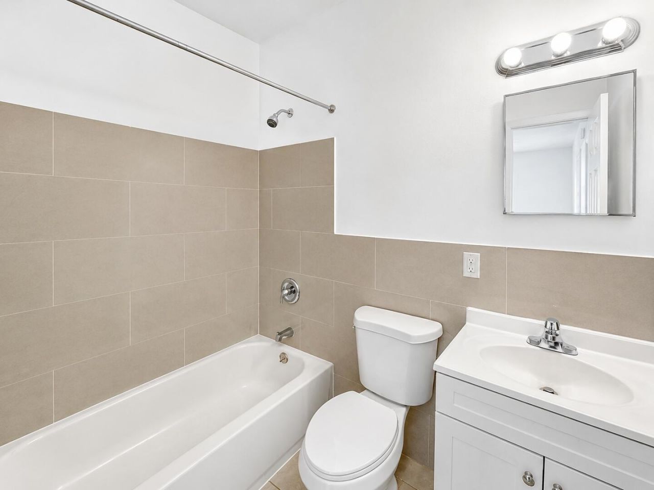 701 SW 14th Avenue, Unit #8, Fort Lauderdale, FL 33312 Photo